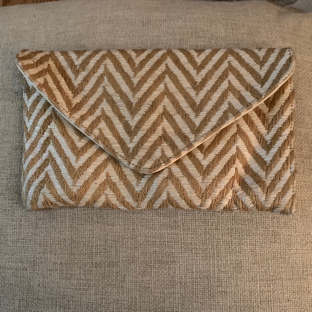 Cute Clutch